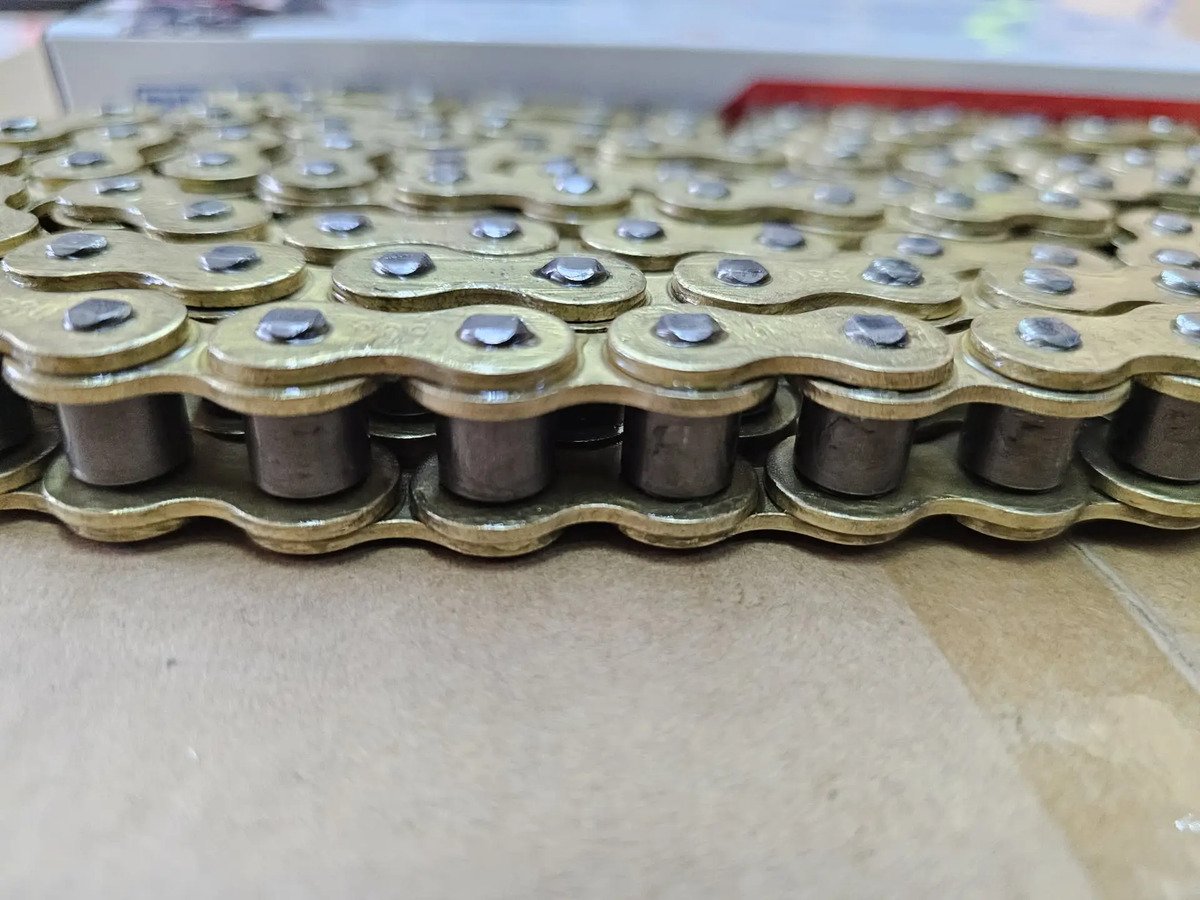 Cadena Promoto 530/116 Dorada R1 1000rr Gsxr 1000 R6s - Imagen 2
