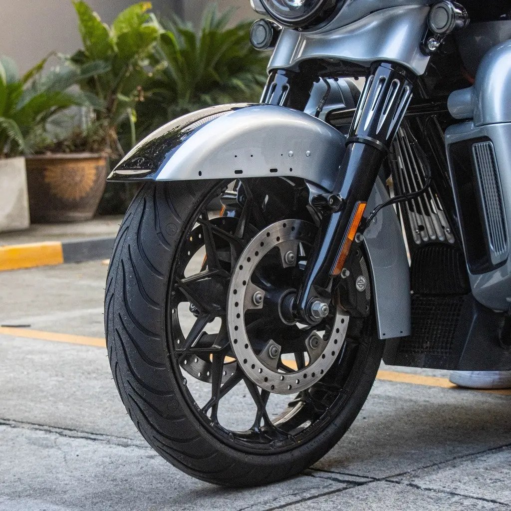Llanta Michelin 130/90 B 16 Commander Iii Trng 73h - Imagen 2