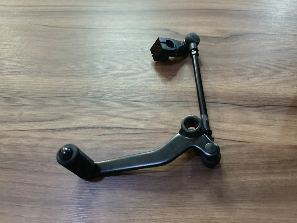 Pedal De Cambio Cf Moto 250sr 300sr Original - Imagen 2