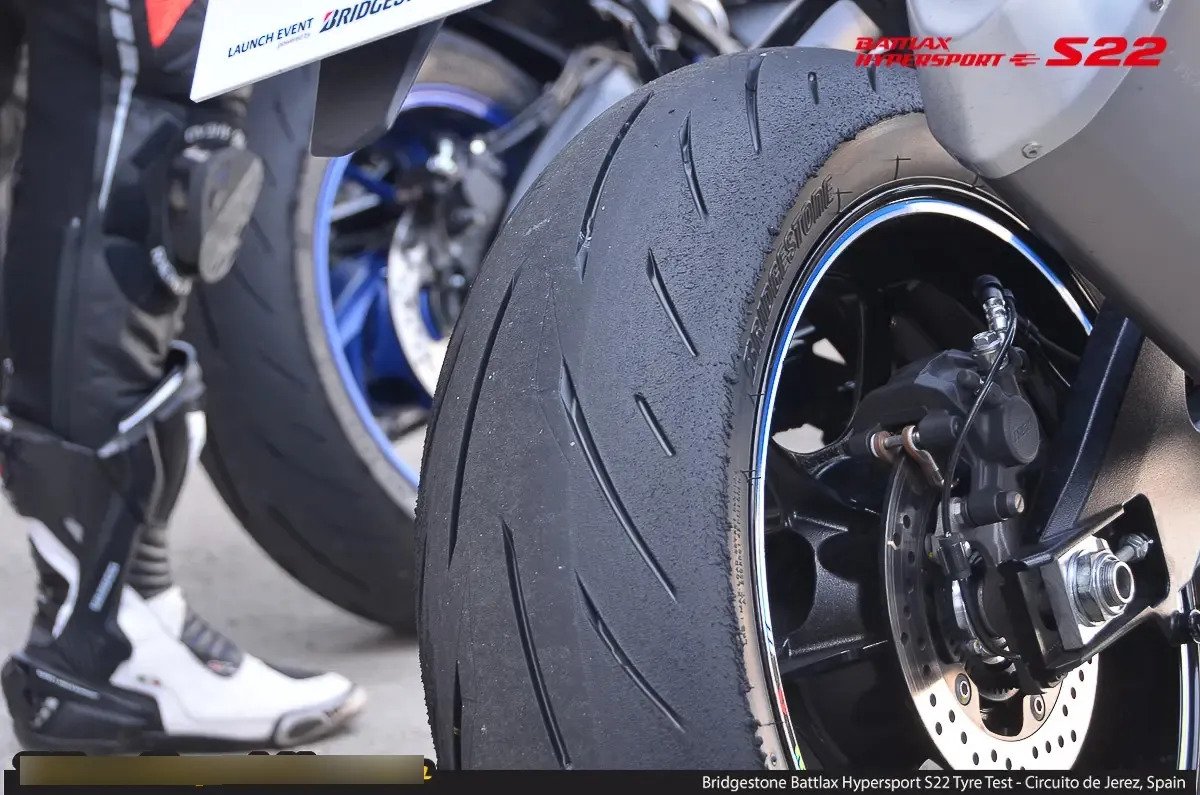 Llantas Par 180/55-17-120/70-17 Bridgestone S22 R6 Mt07 Cbr - Imagen 2