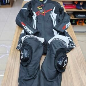 Traje de Piel Tipo GP Force (estilo Alpinestars) talla 62